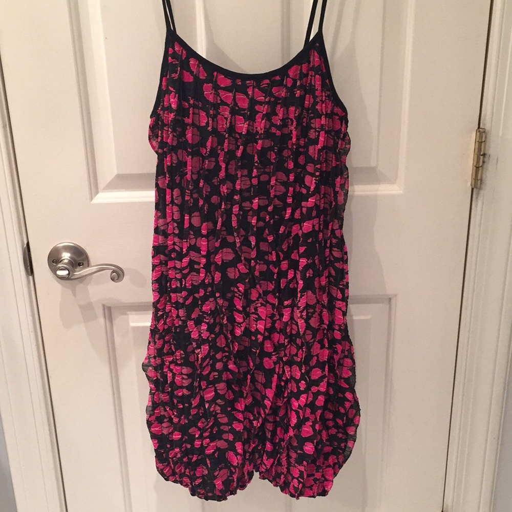 Pink & Black Balloon Dress - Picture 3 of 4